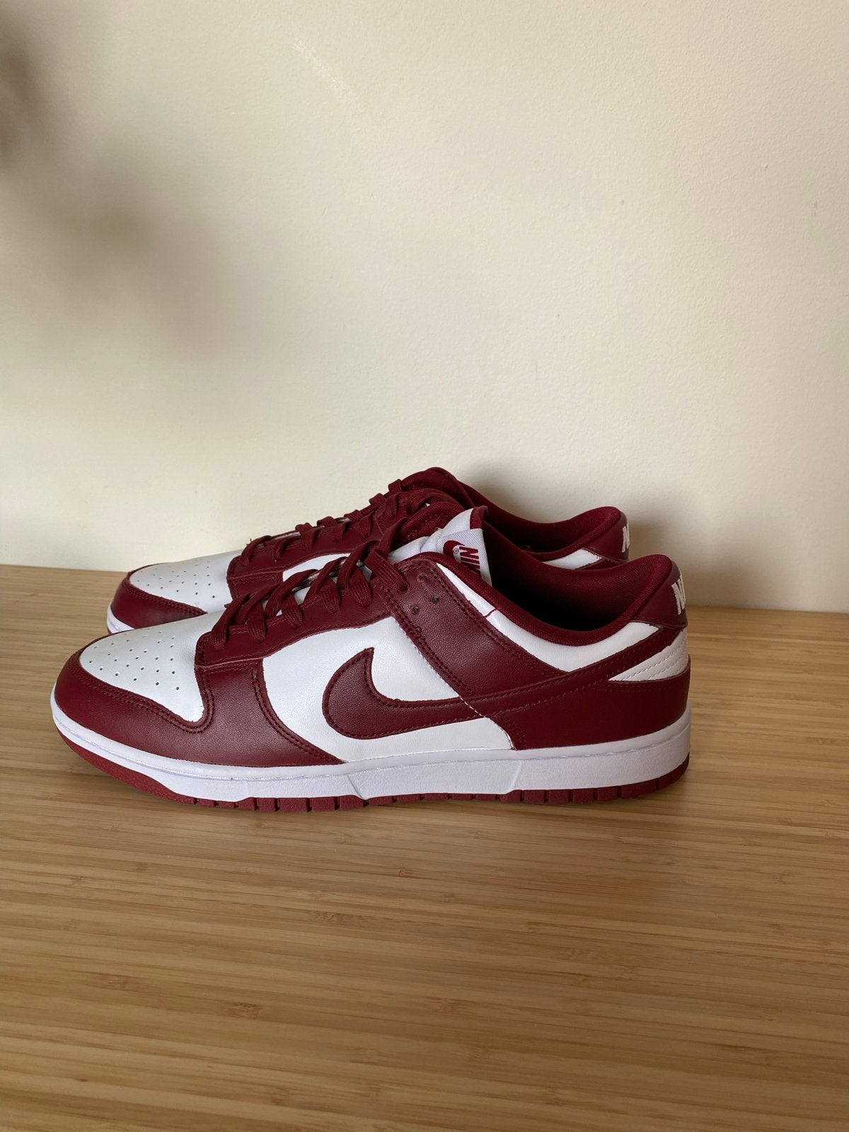 Nike Dunk Low Team Red - Maat 47, Kleding | Heren, Schoenen, Overige kleuren, Nieuw, Ophalen of Verzenden, Sneakers of Gympen