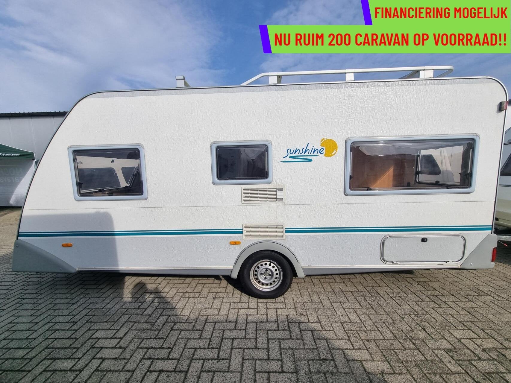 EIFELLAND SUNSHINE 495 TF VOORTENT + DOUCHE + FRANSBED, Rondzit, Serviceluik, Bedrijf, Eifelland
