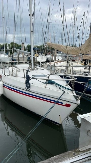 Zeilboot met buitenboordmotor - Jeanneau Brio – opknapper, Watersport en Boten, Ophalen, Gebruikt, Jeanneau, 1.50 - 1.70 meter