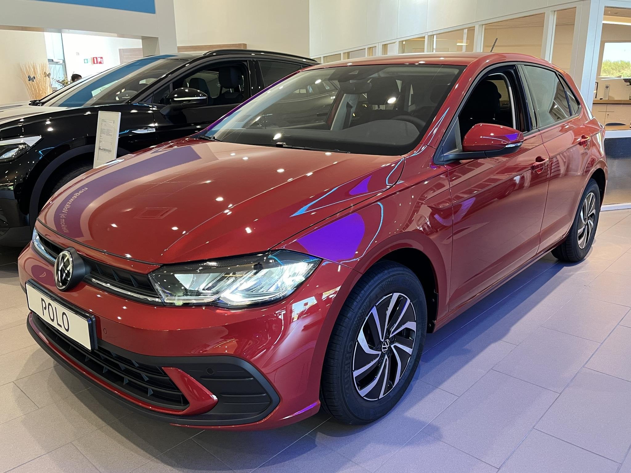 Volkswagen Polo 1.0 TSI Life Edition | Automaat | Navigatie, 12 maanden, Stof, 95 pk, 1096 kg