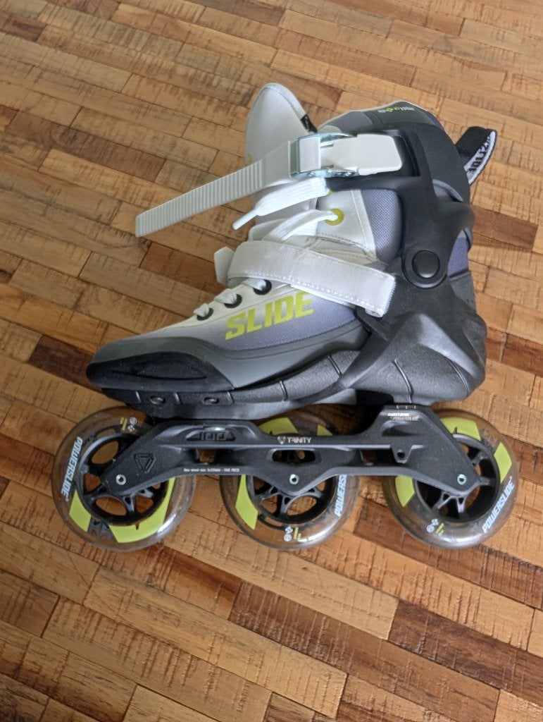 Inline skates, incl. Helm, bescherming en reserve remblok, Ophalen, Overige typen, Zo goed als nieuw, Powerslide