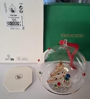 Swarovski holiday cheers ornament kerstbal sneeuwman en boom, Verzamelen, Swarovski, Ophalen of Verzenden, Nieuw, Figuurtje