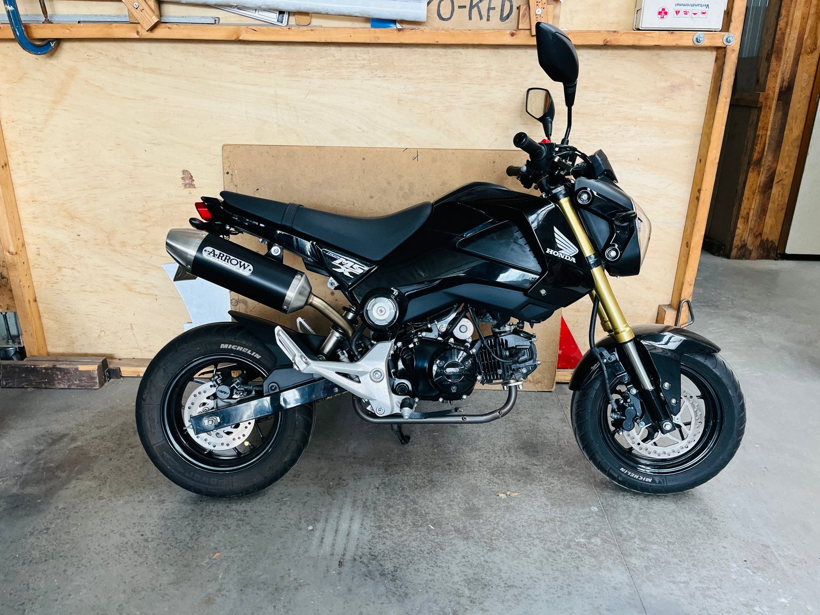 Honda MSX 125 Grom 2014 - Arrow Uitlaat - 8.569 km, Motoren, Sportuitlaat, Gebruikt, Particulier, 11 kW of minder