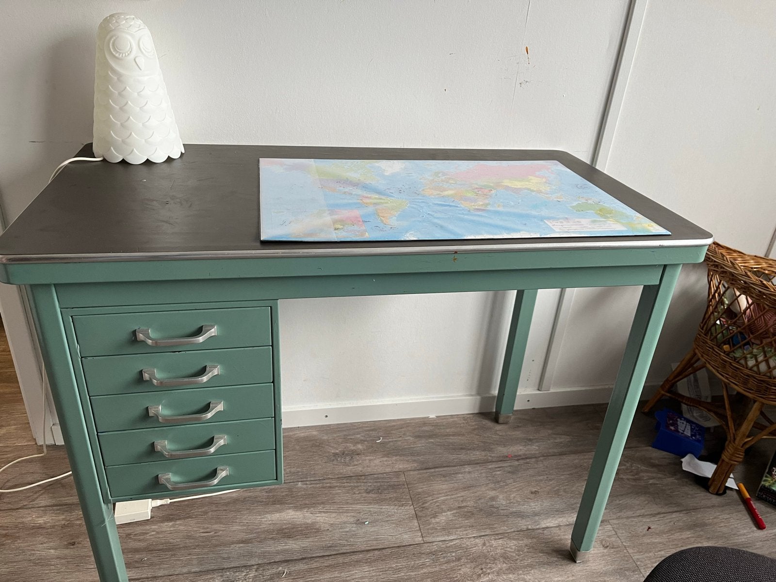 Vintage kinderbureau met lades en bureaustoel, Ophalen, Overige typen, Groen, Gebruikt