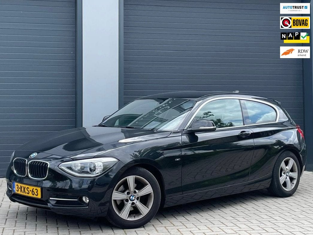 BMW 1-serie 116i EDE Business Sport / APK / LAGE KM / NAVI, Auto's, BMW, 1-Serie, Gebruikt, Euro 6, 4 cilinders