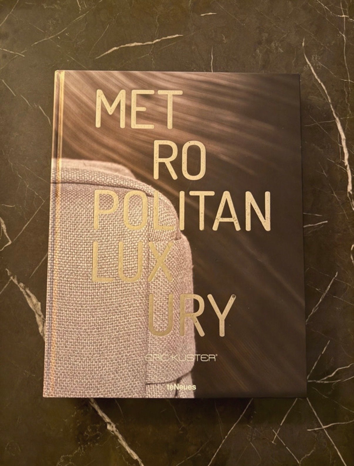 Metropolitan Luxury - Eric Kuster Interieurboek, Huis en Inrichting, Verzenden, Zo goed als nieuw