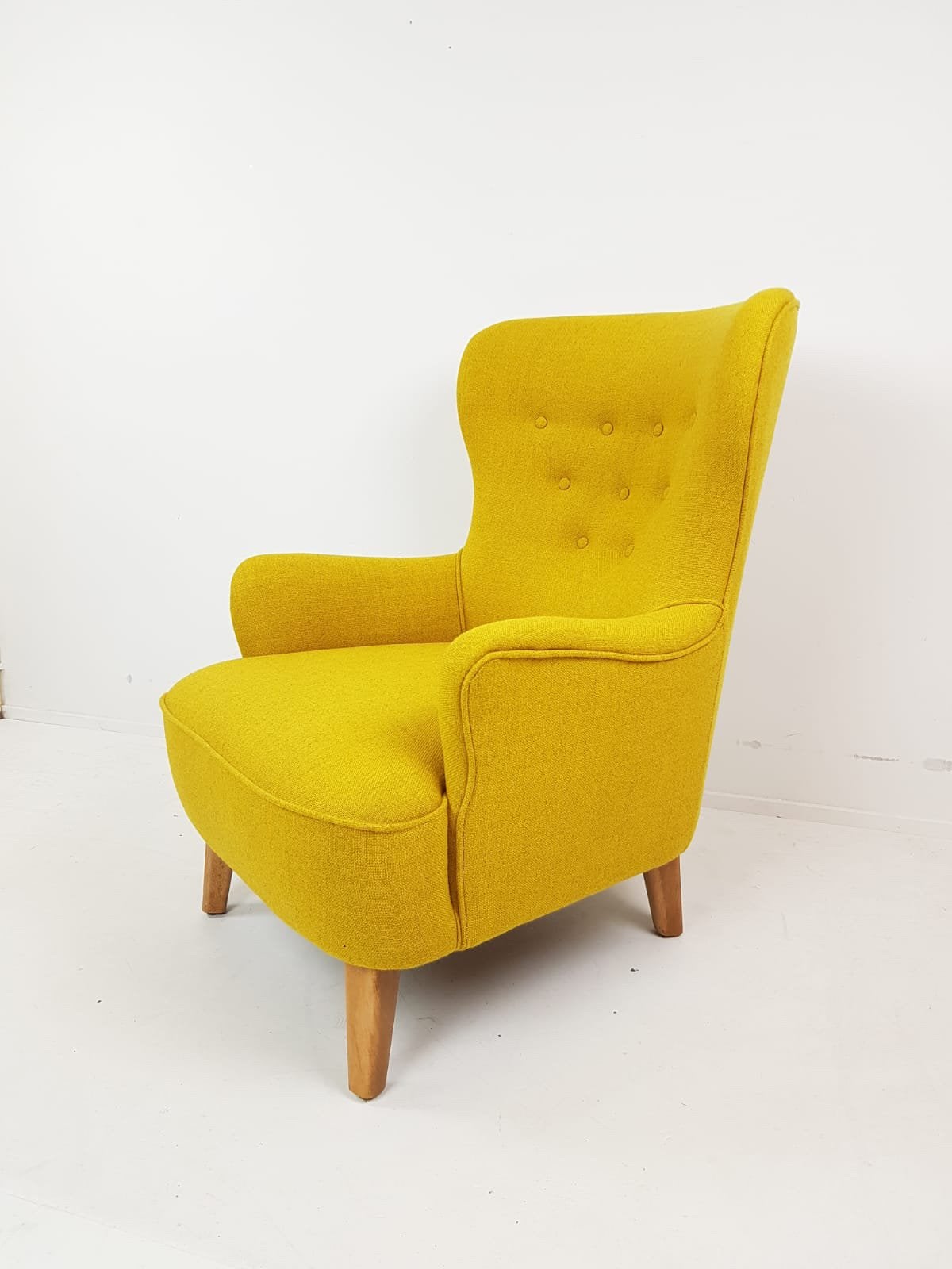 Vintage Artifort fauteuil nieuw gestoffeerd Ploeg wol geel, Ophalen of Verzenden, Zo goed als nieuw, 75 tot 100 cm, 50 tot 75 cm