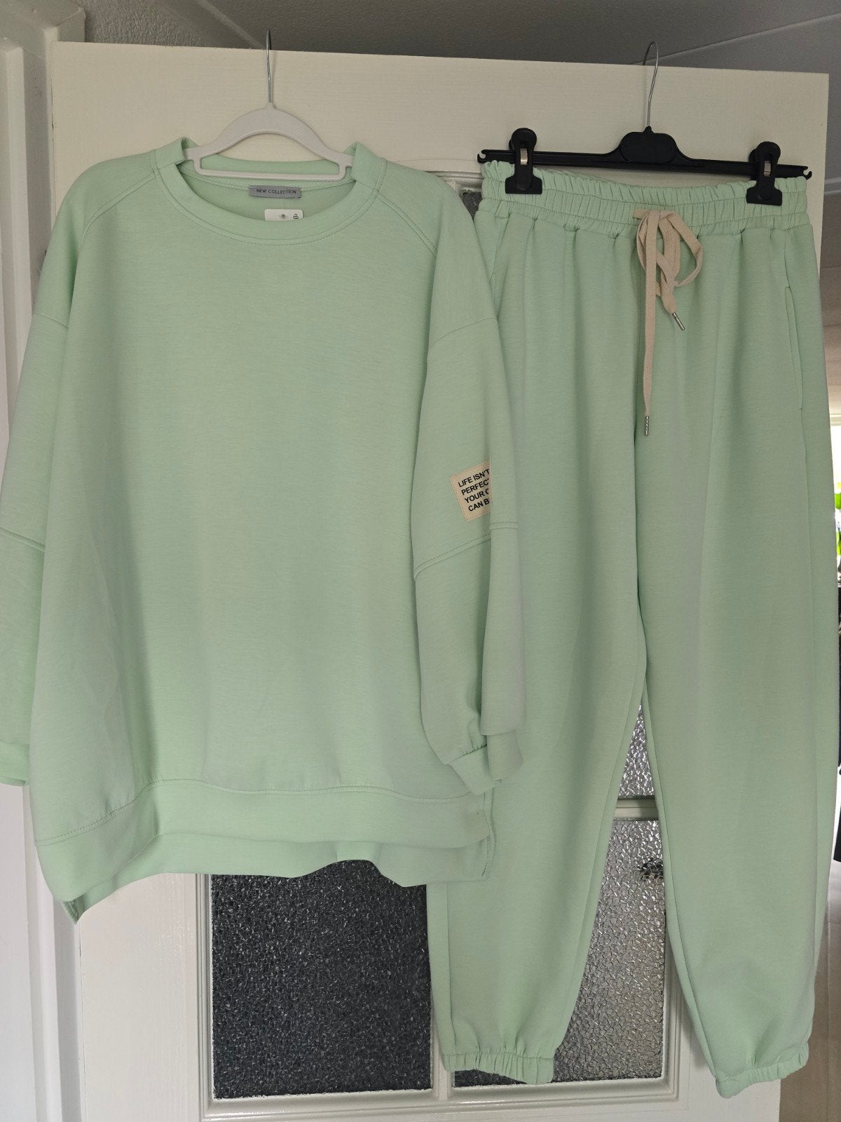 nieuw 2delig pak life isnt perfect mint 40 42 44 46, Kleding | Dames, Ophalen of Verzenden, Nieuw, Maat 42/44 (L), Groen