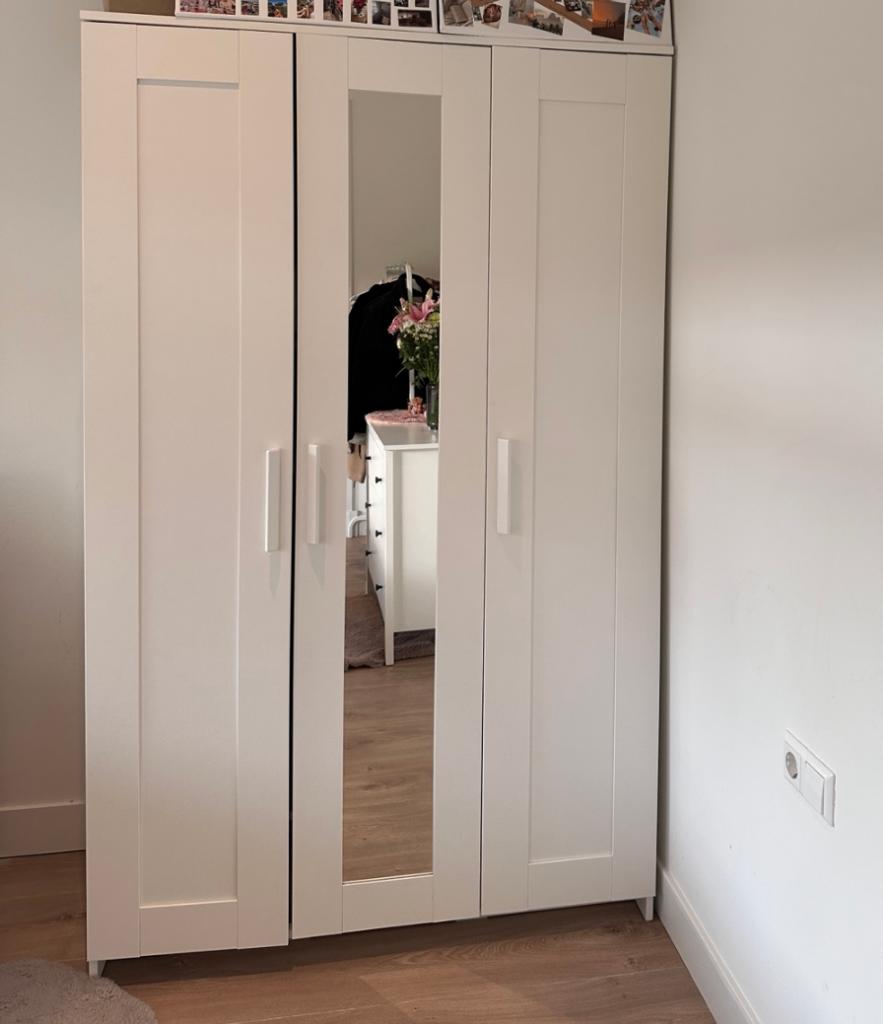 IKEA BRIMNES kledingkast met spiegel wit, Huis en Inrichting, Ophalen, Gebruikt, 100 tot 150 cm, 150 tot 200 cm
