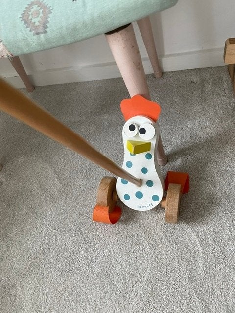 Speelgoed houten duwstok Janod Haan / kip. Hobbelhaan, Ophalen, Zo goed als nieuw