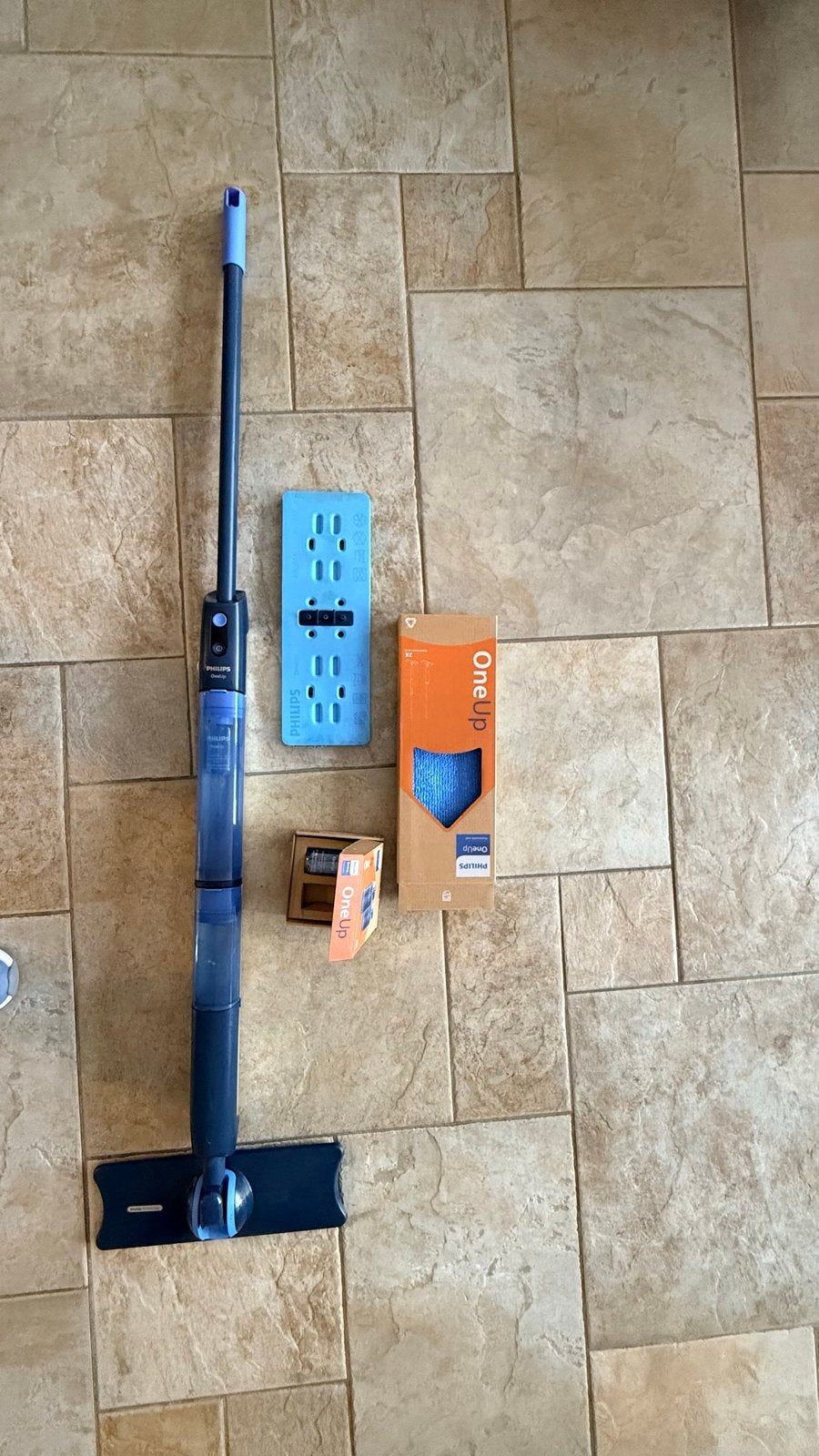€100  Philips OneUp 5000 elektrisch met accessoires, Ophalen, Zo goed als nieuw