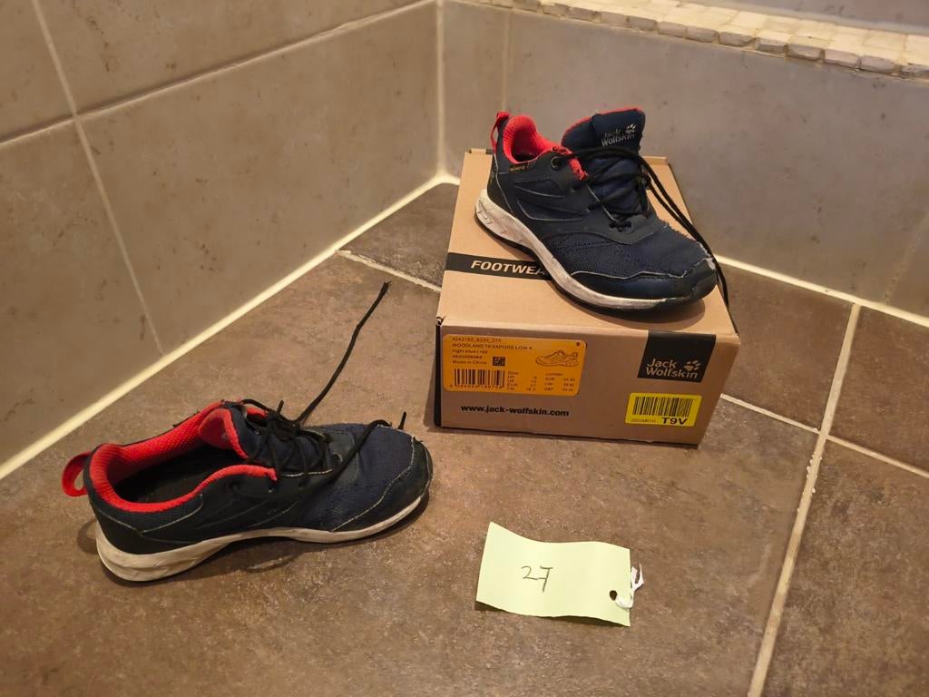 Sportschoenen maat 27, Kinderen en Baby's, Kinderkleding | Schoenen en Sokken, Gebruikt, Jack Wolfskin, Ophalen of Verzenden, Jongen of Meisje