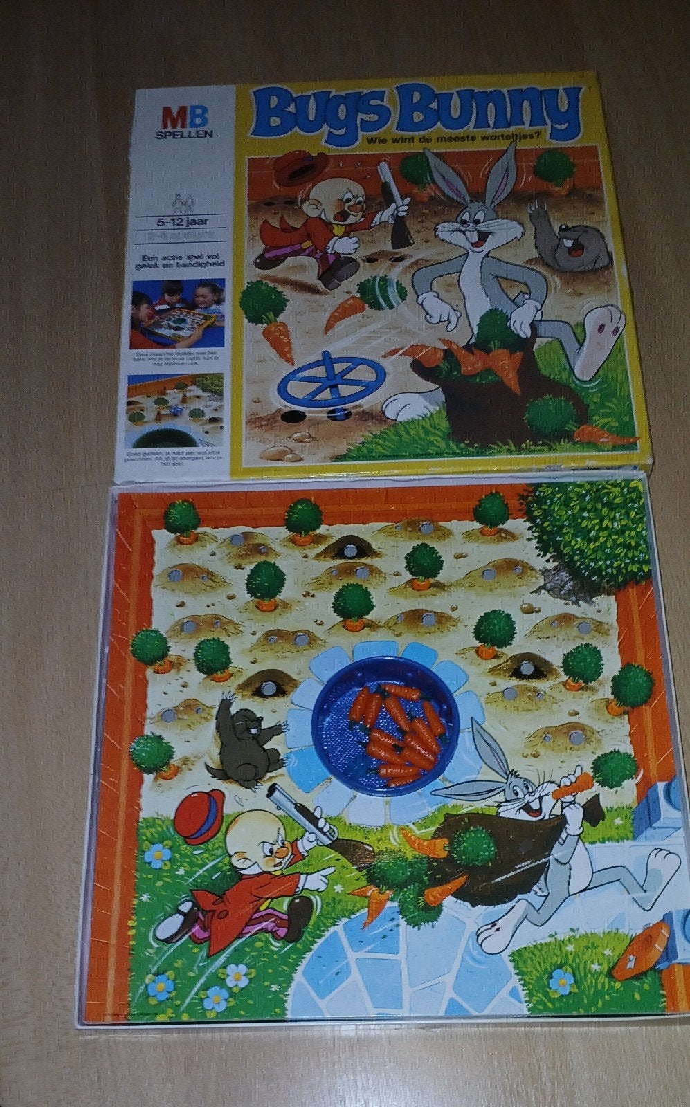 Bugs Bunny Bordspel - Wie wint de meeste worteltjes?, Hobby en Vrije tijd, Gezelschapsspellen | Bordspellen, Drie of vier spelers