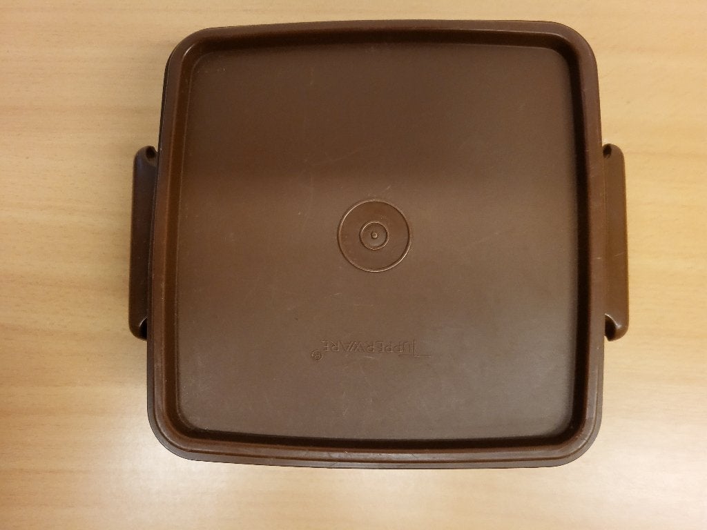 Tupperware box., Ophalen of Verzenden, Gebruikt, Bruin, Bewaardoos