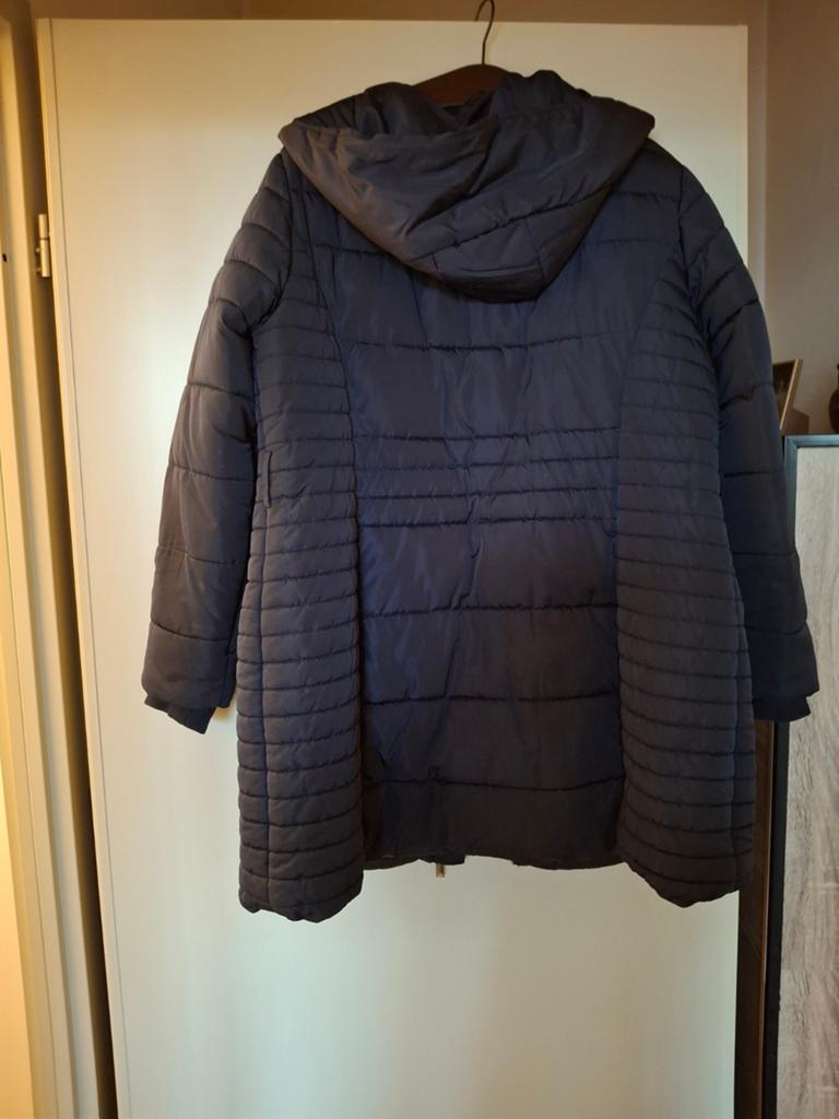 Mooie gewatteerde donkerblauwe winterjas maat XL van Primark, Kleding | Dames, Jassen | Winter, Maat 46/48 (XL) of groter, Ophalen of Verzenden