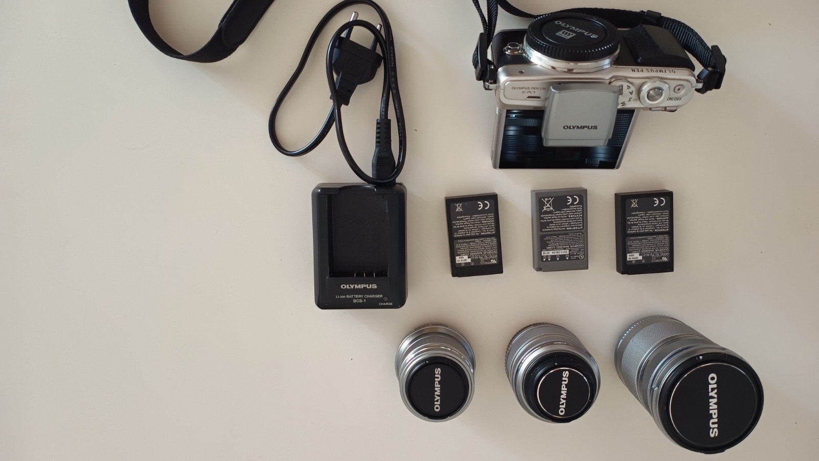 Olympus PEN E-PL7 + 3 lenzen + 3 accu's, Beeldstabilisatie, Verzenden, Lensdop, Olympus