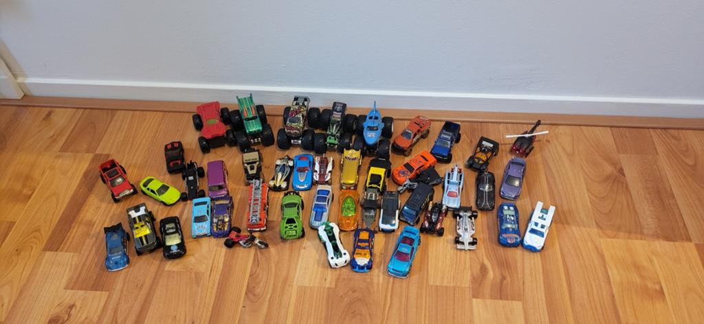 Grote bak vol auto oa met Hot Wheels, Monster Jam, Ophalen of Verzenden