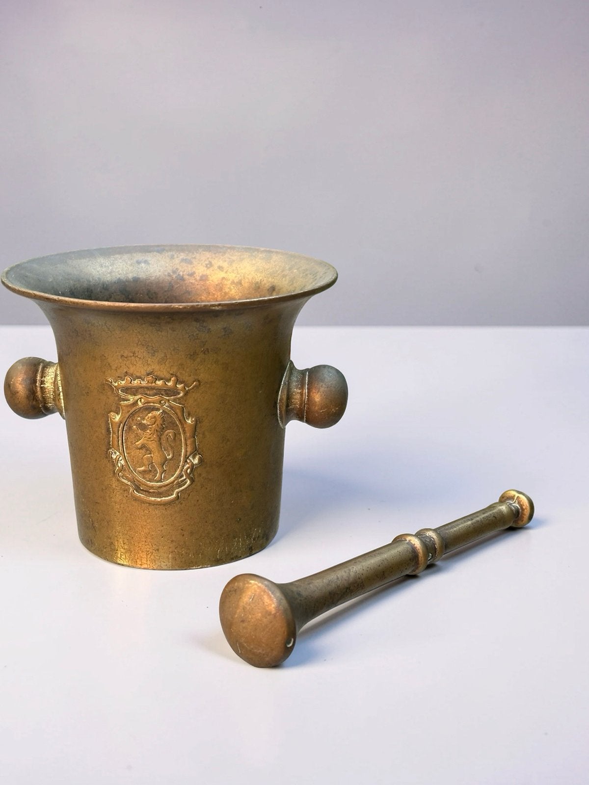 Antieke Messing/Brons Vijzel met Heraldisch Wapen, Antiek en Kunst, Ophalen of Verzenden, Brons