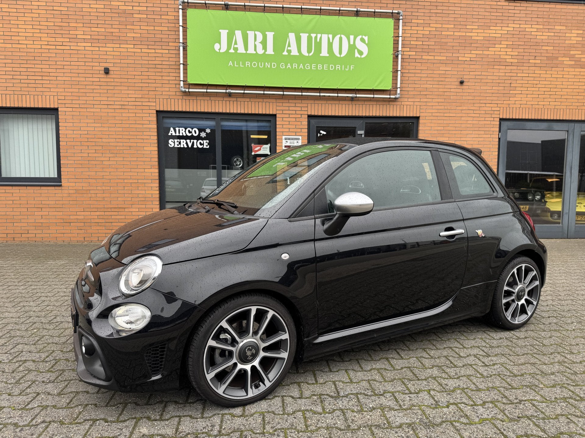 Fiat 500 1.4 T-Jet Abarth Turismo Automaat, als nieuw, Voorwielaandrijving, 15 km/l, 4 cilinders, 4 stoelen