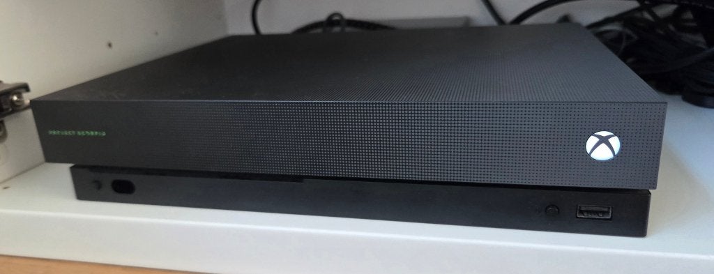 Xbox One X Project Scorpio Edition, 2 TB, Ophalen of Verzenden, Zo goed als nieuw, Zonder controller, 2 TB
