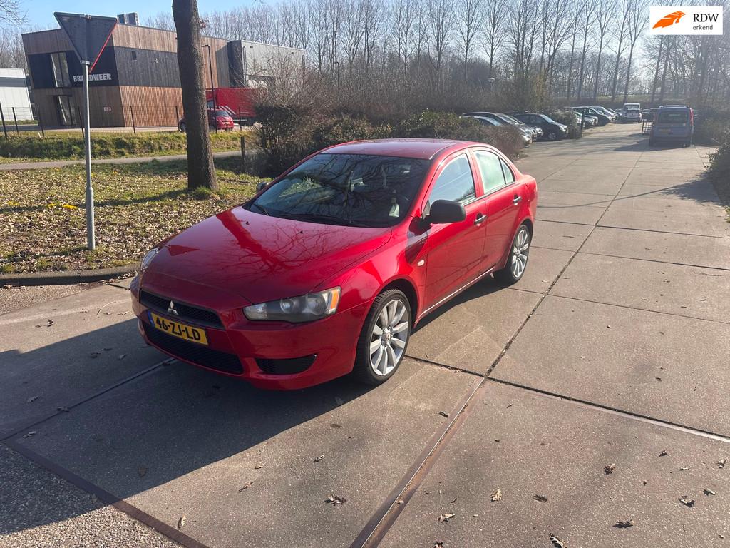 Mitsubishi Lancer Sports Sedan 1.5 Inform Airco.Airco, Auto's, Mitsubishi, Voorwielaandrijving, Gebruikt, 4 cilinders, Origineel Nederlands