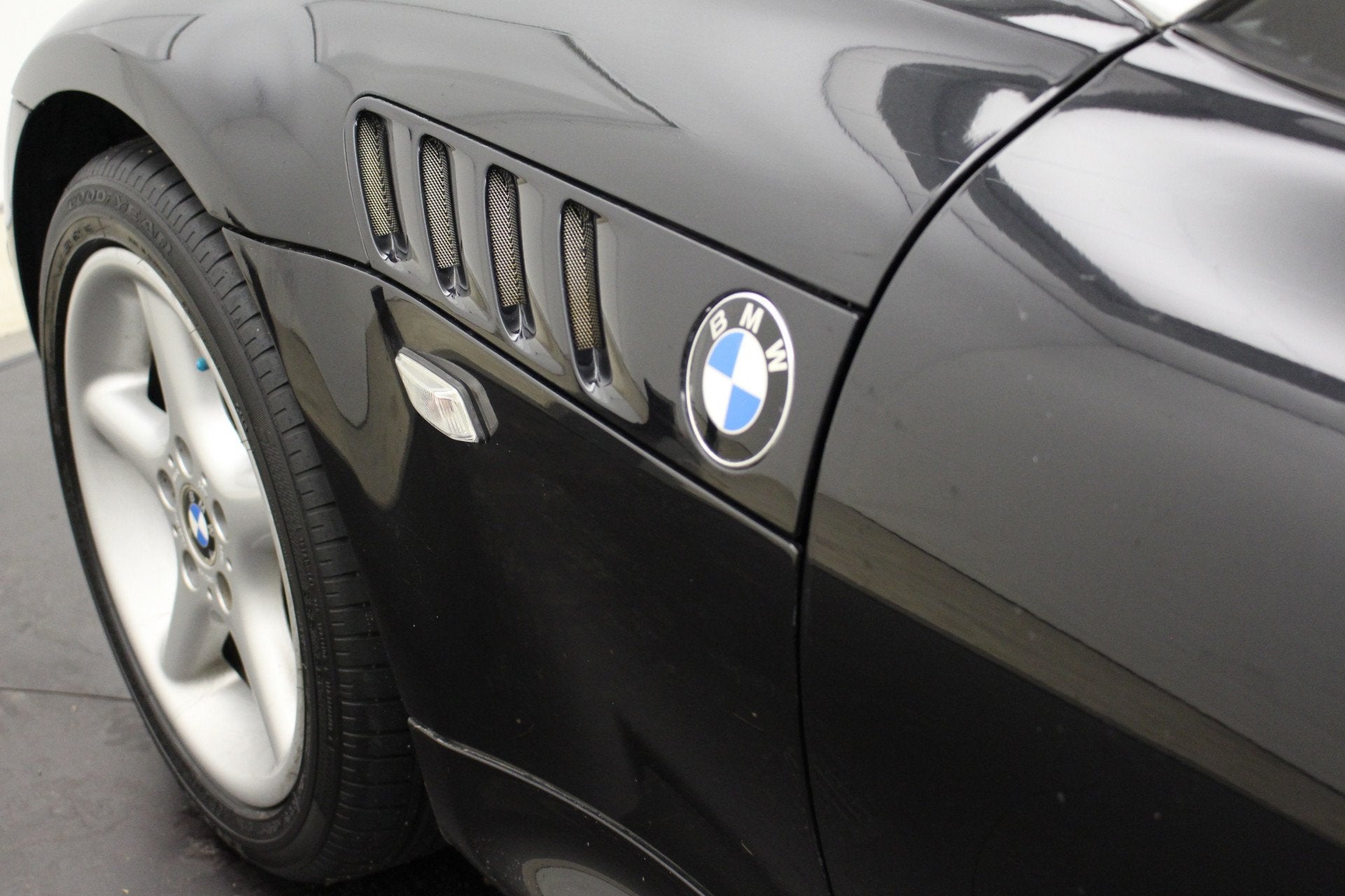 Foto 12 van BMW Z3 2.8 6 Cil.194PK Aut Widebody top conditie EL Kap Leer