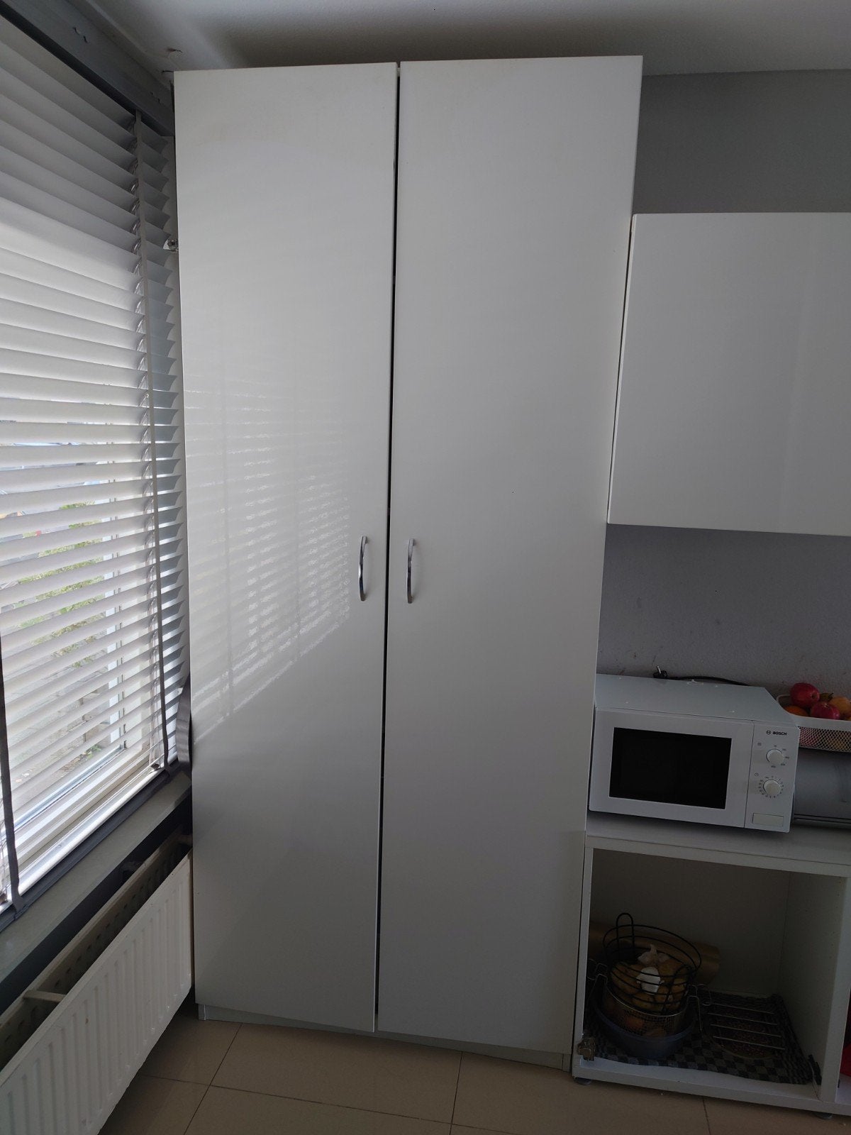 Witte hoogglans ikea keukenkast deuren 2xhoog en 2 kleinere, Ophalen, Gebruikt