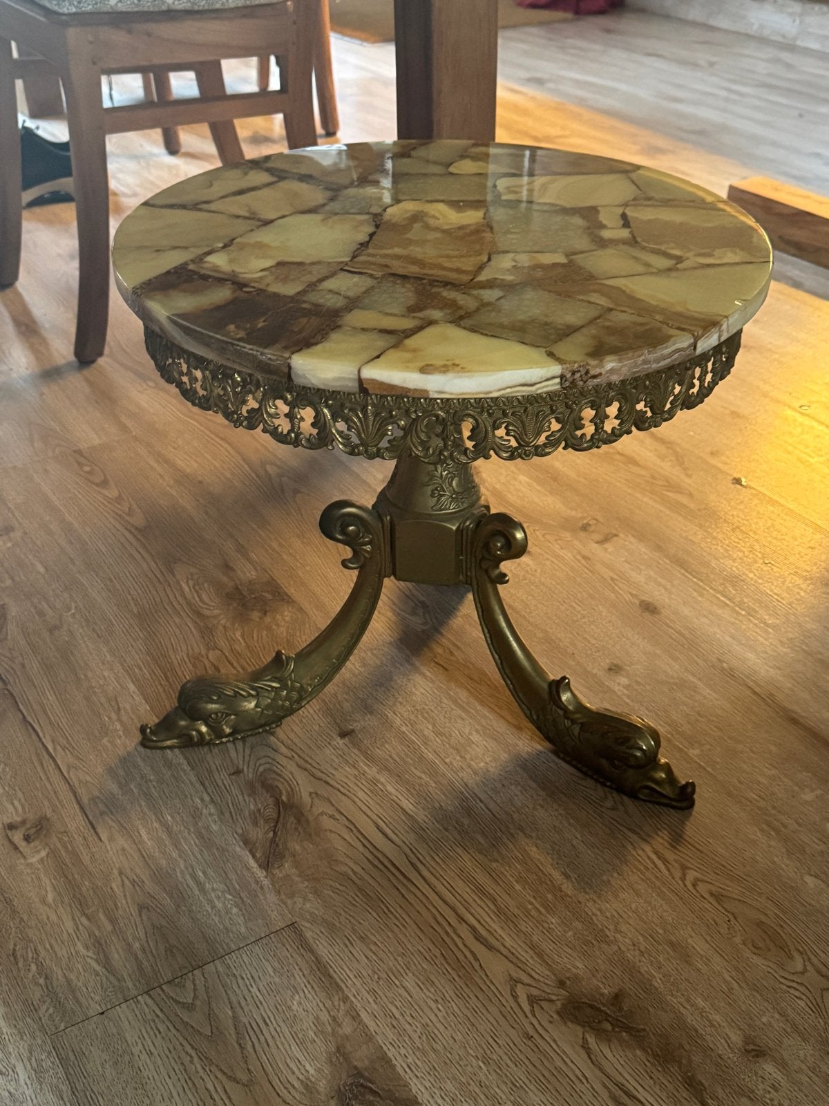 Onyx Bijzettafel met Koperen Poten - Vintage Stijl, Huis en Inrichting, Tafels | Bijzettafels, Gebruikt, Rond, Minder dan 45 cm