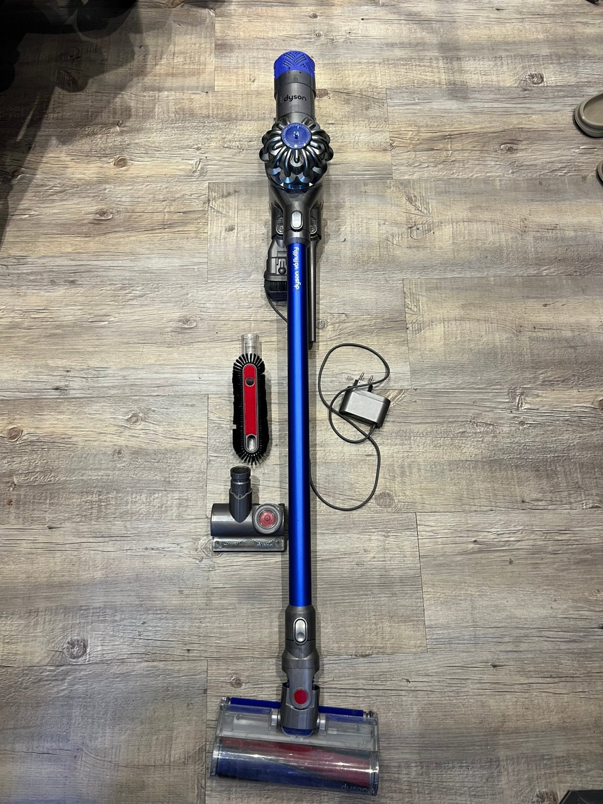 Dyson V6 Fluffy steelstofzuiger, Witgoed en Apparatuur, Stofzuigers, Ophalen of Verzenden, Zo goed als nieuw