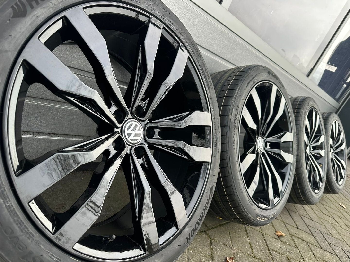 21 Volkswagen Tiguan Touareg CR Suzuka R-line Tayron velgen, Auto-onderdelen, Banden en Velgen, 255 mm, -, -, Banden en Velgen