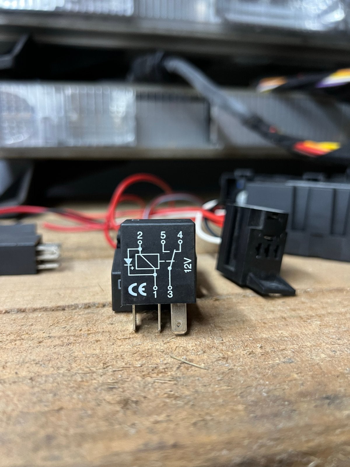 Diverse 12V Relais voor Auto en Overige Toepassingen, Ophalen, Gebruikt, Universele onderdelen