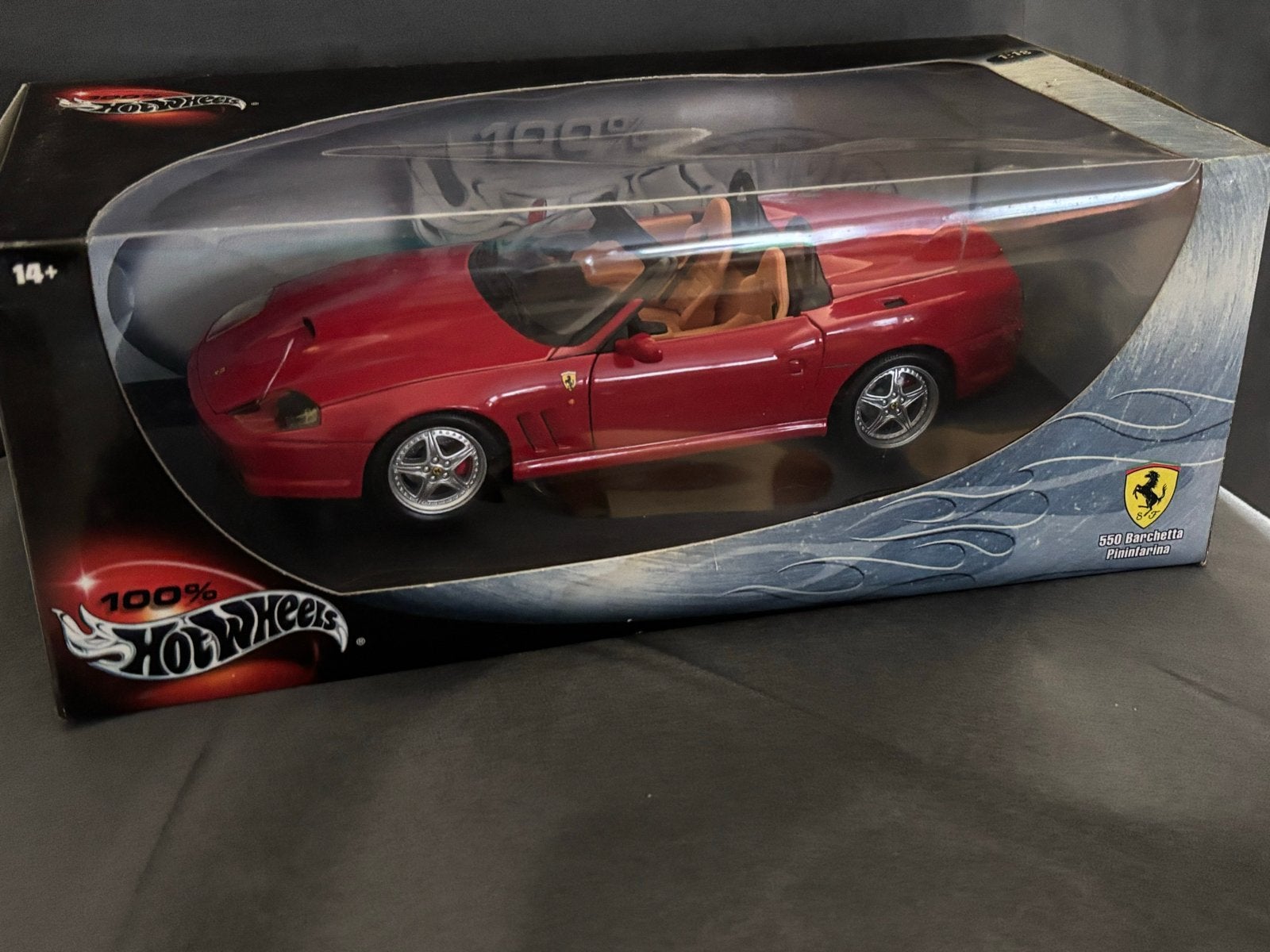 Hot Wheels Ferrari 550 Barchetta Pininfarina 1:18, Hobby en Vrije tijd, Ophalen, Nieuw, Auto, Hot Wheels