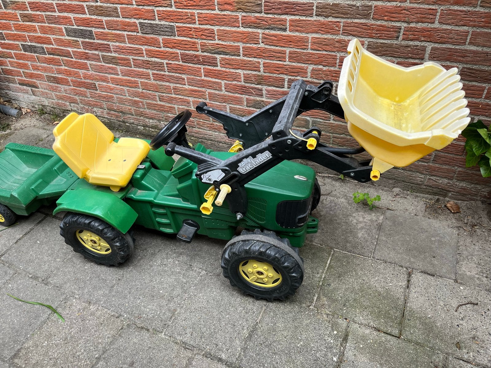 Groene traptractor met aanhanger en voorlader, Kinderen en Baby's, Speelgoed | Buiten | Voertuigen en Loopfietsen, Ophalen, Gebruikt