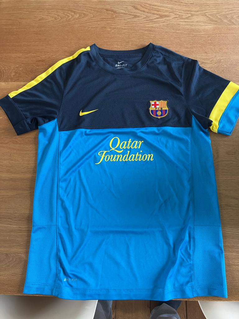 Diverse Voetbalshirts + broekje: FC Barcelona, Rangers, Ajax, Sport en Fitness, Voetbal, Ophalen of Verzenden, Zo goed als nieuw