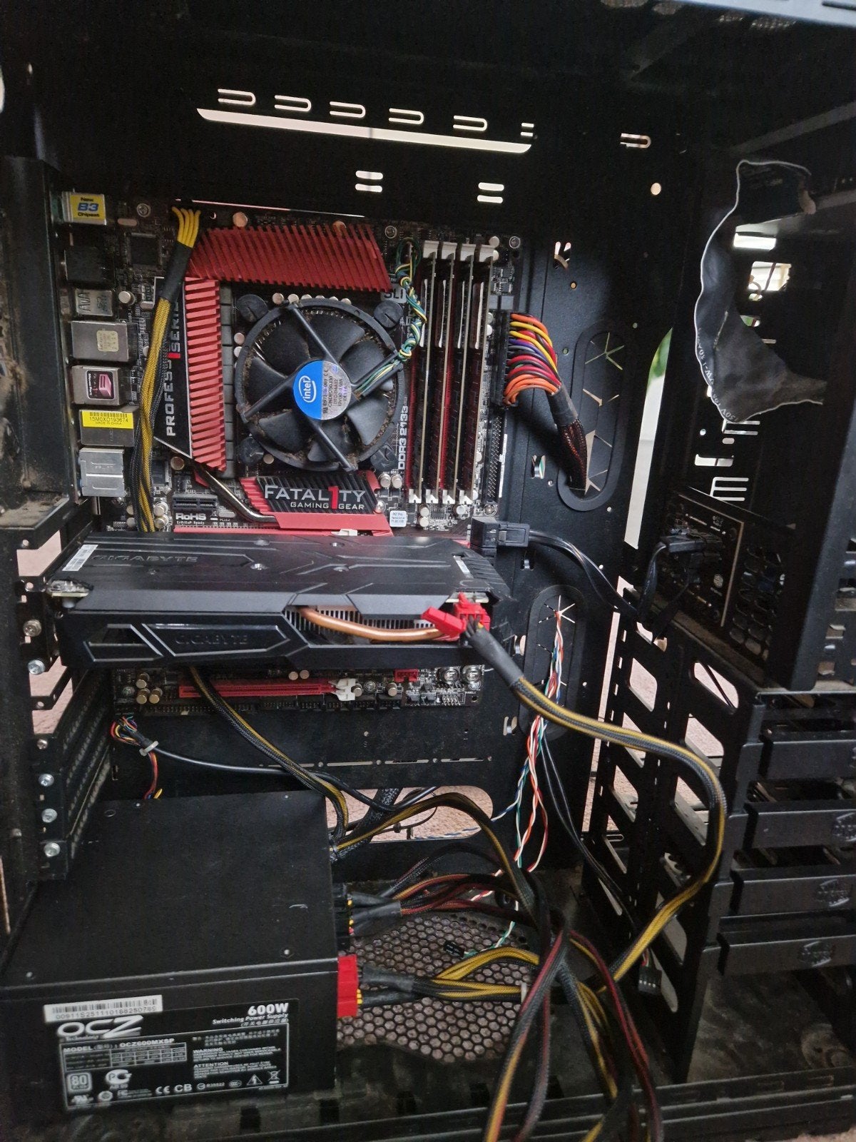 Complete Game pc 600w 16gb werk geheugen gtx1050oc, Computers en Software, Desktop Pc's, Met monitor, Gebruikt, Ophalen of Verzenden