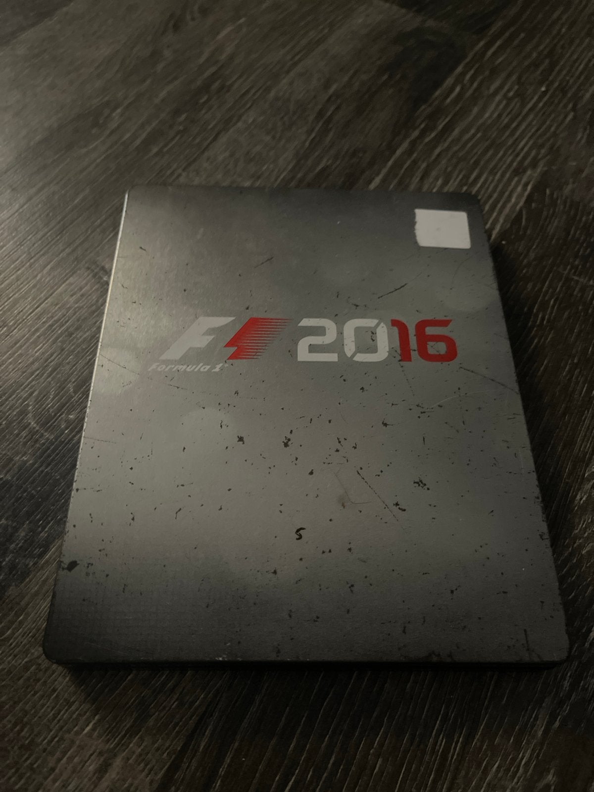 F1 2016 steelcase - Racegame voor de Formule 1-liefhebber, Gebruikt, 1 speler, Racen en Vliegen, Ophalen of Verzenden