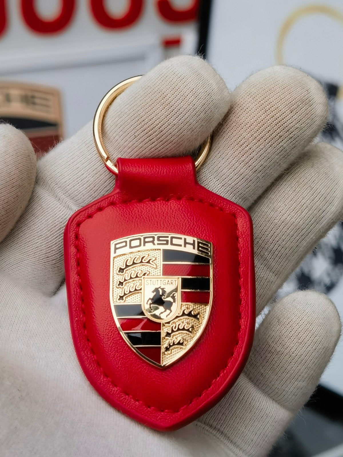 origineel porsche sleutelhanger van echt leder GERMANY ️, Verzamelen, Sleutelhangers, Ophalen of Verzenden, Nieuw, Merk
