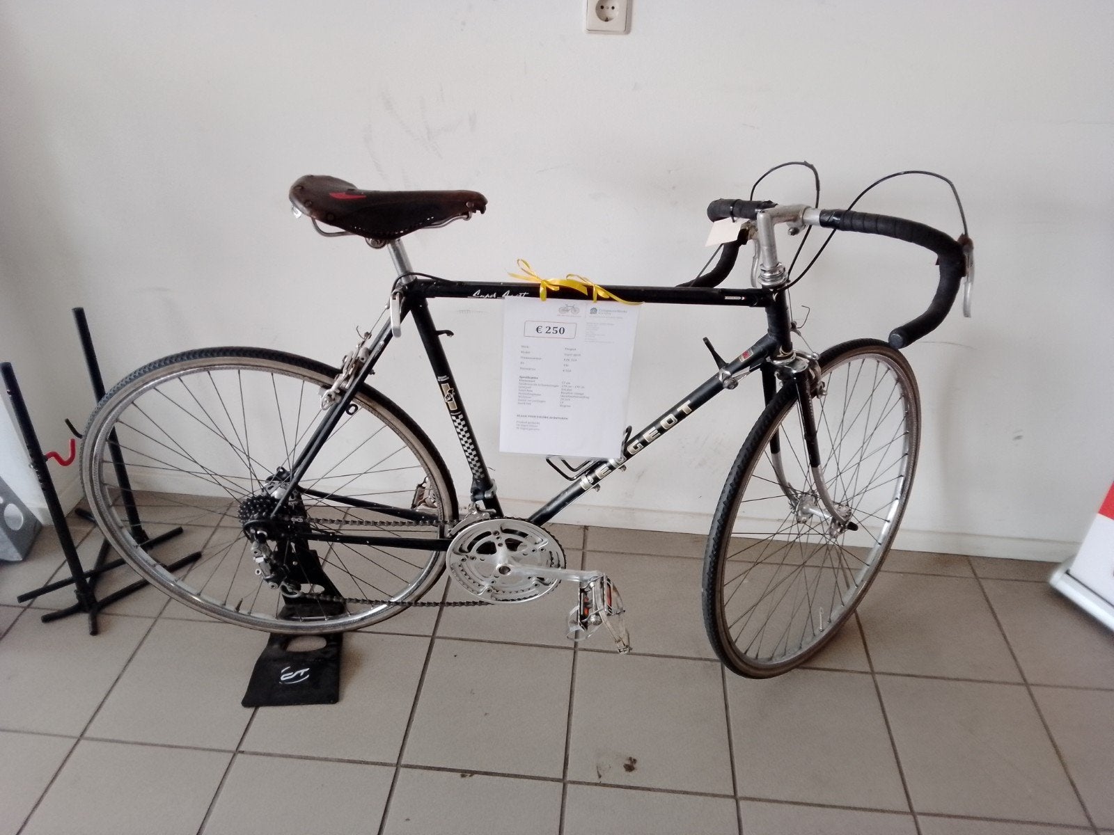 Vintage racefiets Peugeot super sport, Ophalen