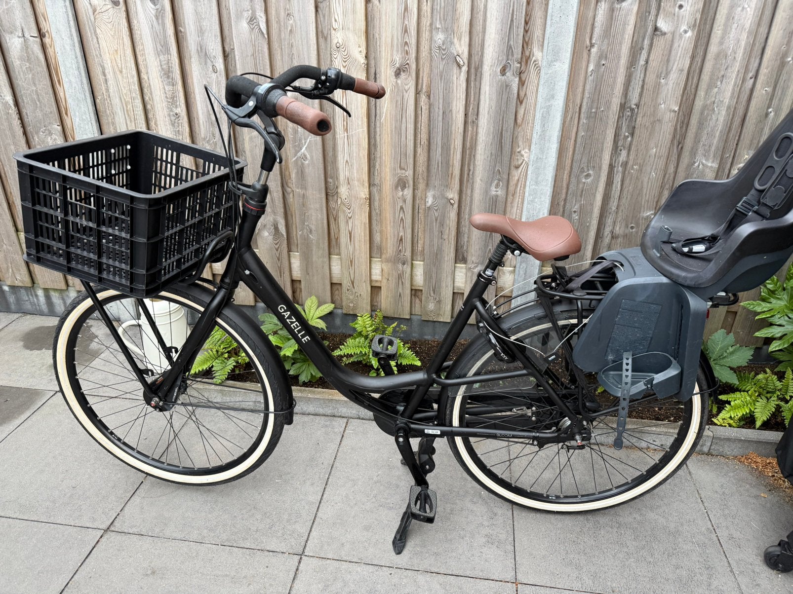 Gazelle Bloom C7 Moederfiets in hele nette staat, Fietsen en Brommers, Fietsen | Dames | Moederfietsen, Ophalen, Dubbele standaard