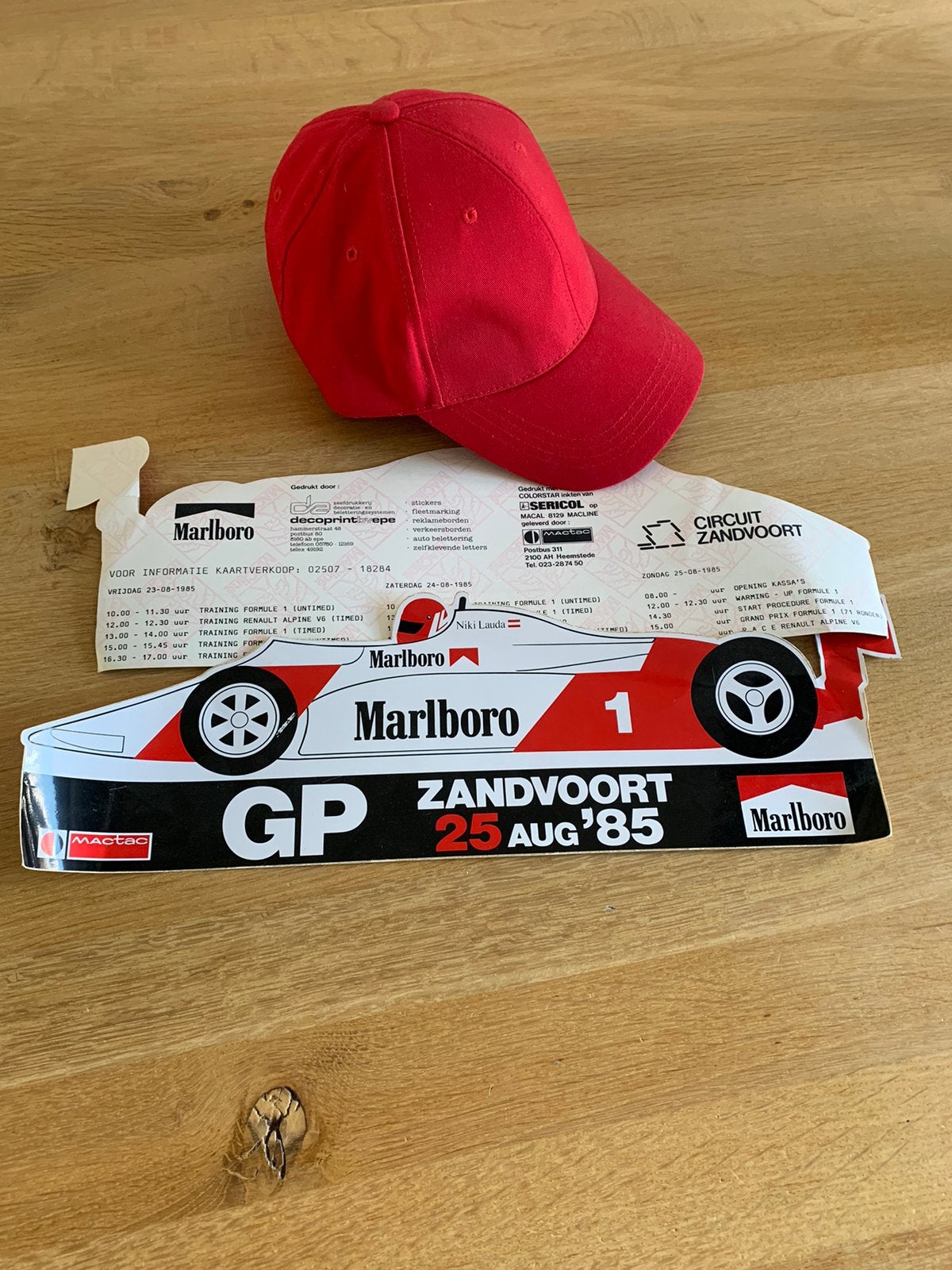 McLaren stickers Niki Lauda zandvoort en afscheidspet, Ophalen of Verzenden, Zo goed als nieuw, Formule 1