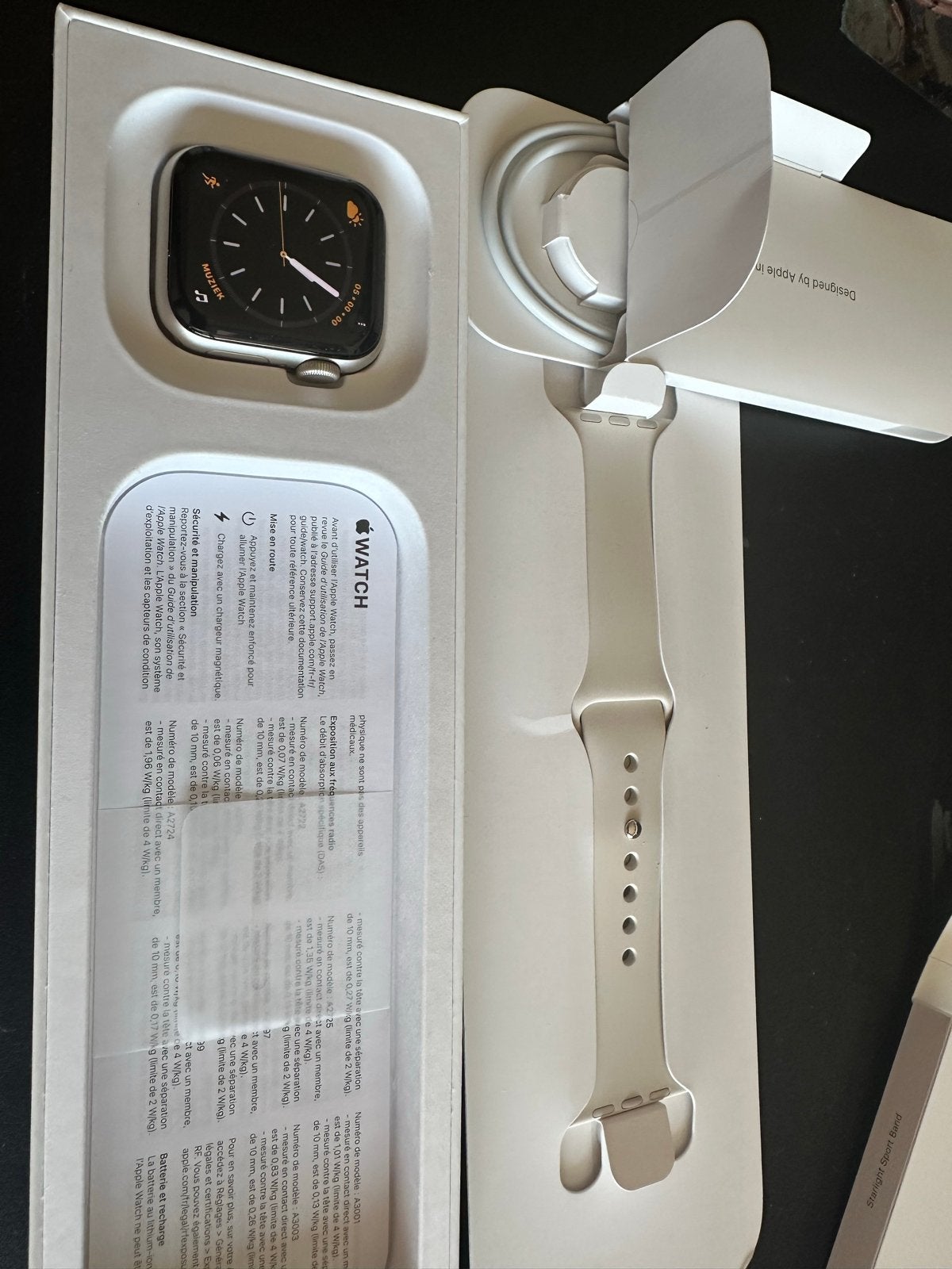Zo goed als nieuwe Apple Watch SE (2025), Ophalen, Zo goed als nieuw, Zilver, IOS