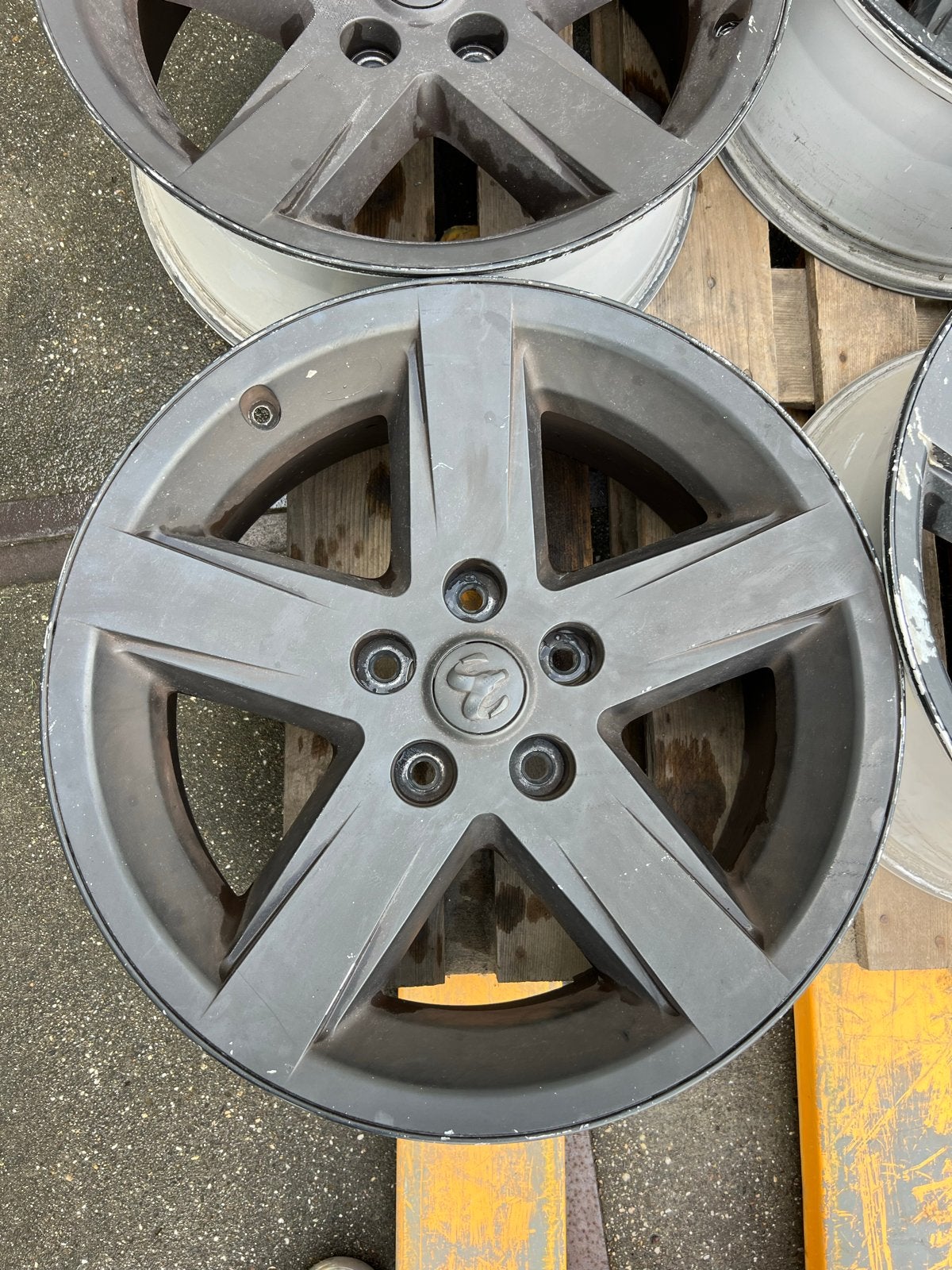 Dodge velgen - Set van 4 zonder banden, Auto-onderdelen, Ophalen, Gebruikt, Velg(en), Terreinwagen