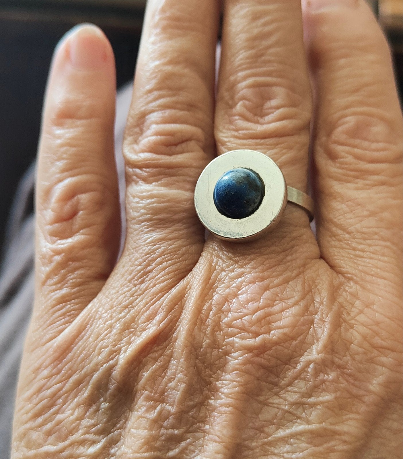 Handgemaakte zilveren ring merk dwc 800 met lapis lazuli, Nieuw, Ophalen of Verzenden, 17 tot 18, Dame