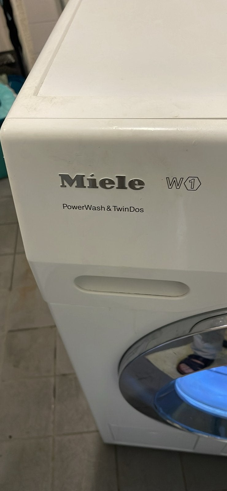 Miele wasmachine W1 pouwerwash & twindos, Ophalen, Voorlader, 85 tot 90 cm, Energieklasse A of zuiniger