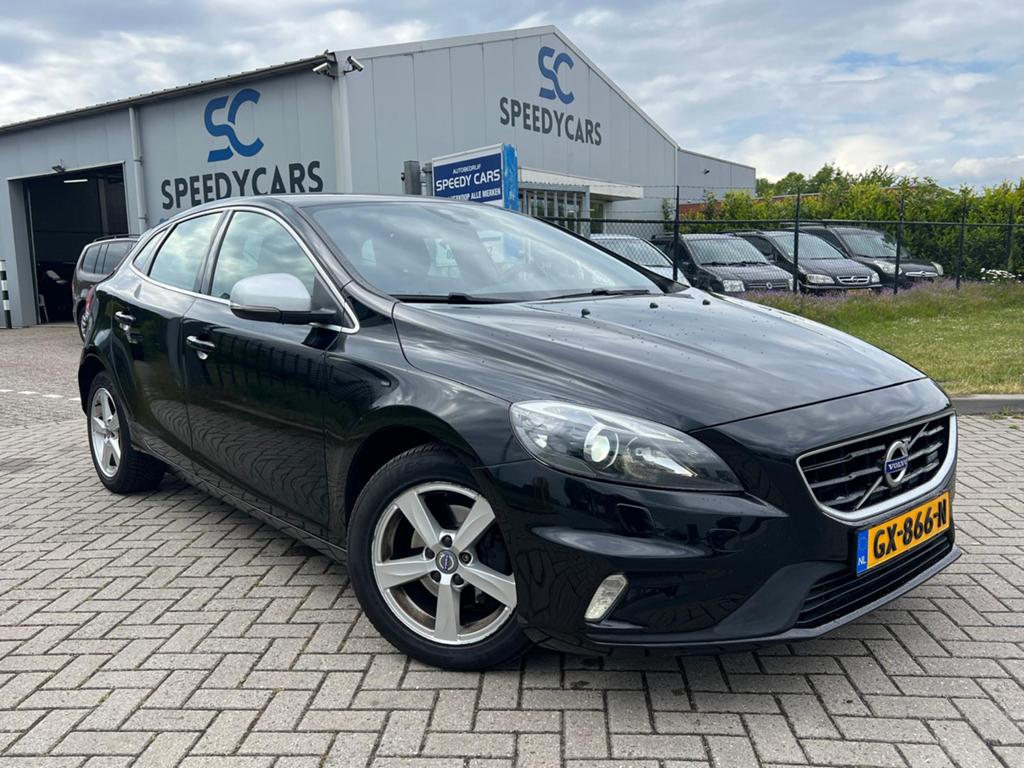 Volvo V40 2.0 D2 R-Design 2015 Xenon Leer Navi Trekhaak, Auto's, Volvo, Voorwielaandrijving, Zwart, 4 cilinders, 1969 cc