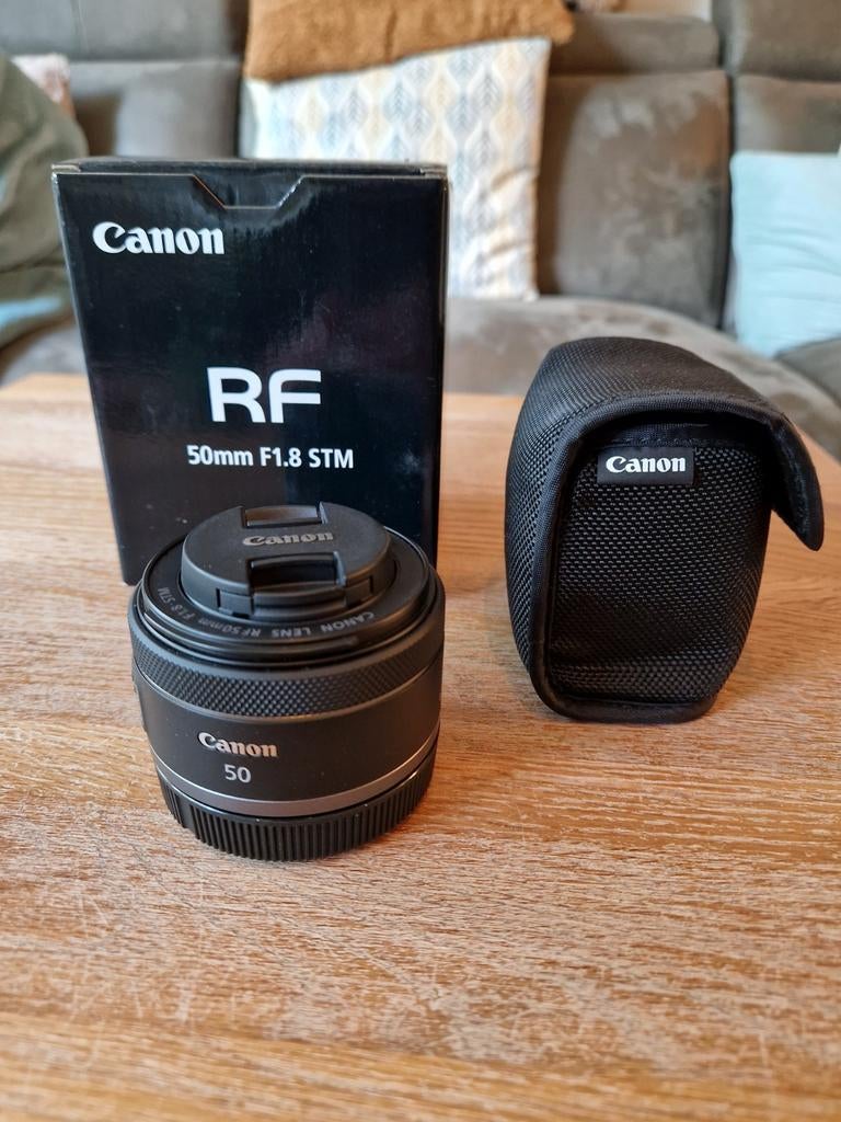 Canon RF 50mm F1.8 STM Lens - Zo goed als nieuw, Ophalen of Verzenden, Zo goed als nieuw, Standaardlens