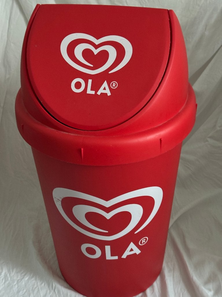 Afvalbak van het merk Ola, Ophalen, 50 – 75, Kunststof, 40 liter of meer