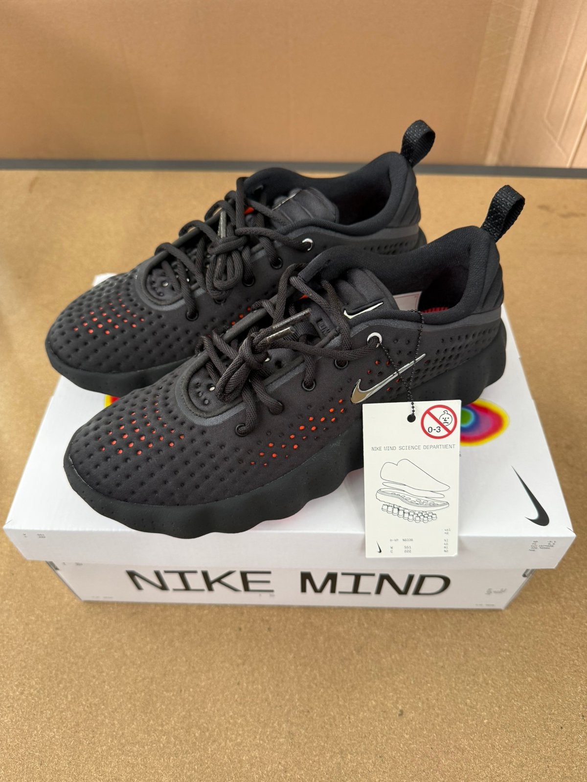 Nike Mind zwart 42,5, Zwart, Nieuw, Ophalen of Verzenden, Sneakers of Gympen