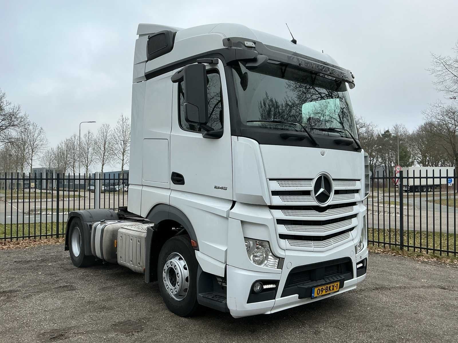 2018 Mercedes-Benz Actros 1845 Vrachtwagen, Euro 6, Overige brandstoffen, Bedrijf, 2 stoelen