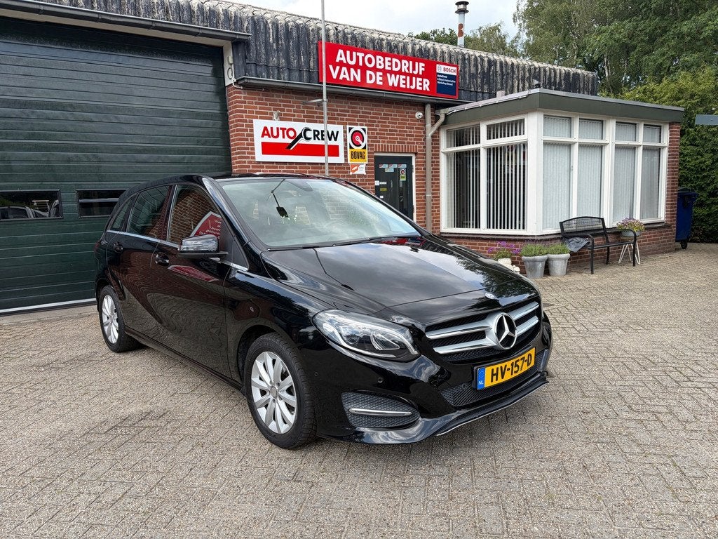 Mercedes-Benz B-klasse 180 Ambition Xenon Cruise Navi Trekha, Auto's, Mercedes-Benz, 1325 kg, 4 cilinders, Leder en Stof, 66 €/maand